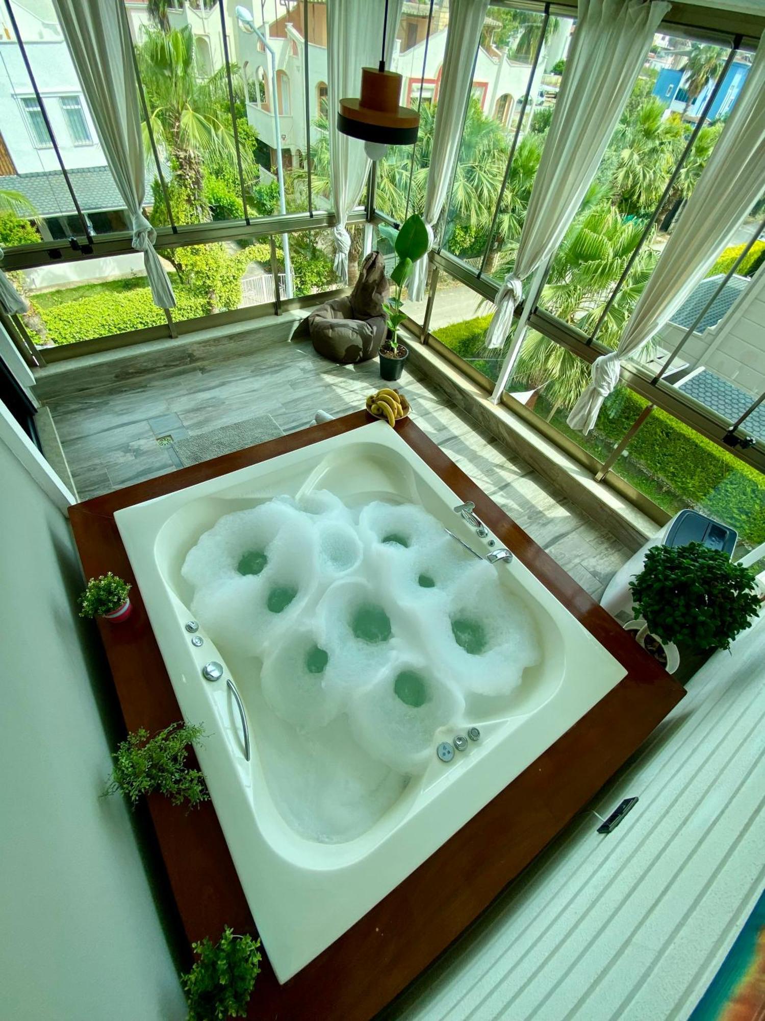Villa Annabell1 With Swimming Pool And Jacuzzi, 3 Floors Belek Exteriör bild